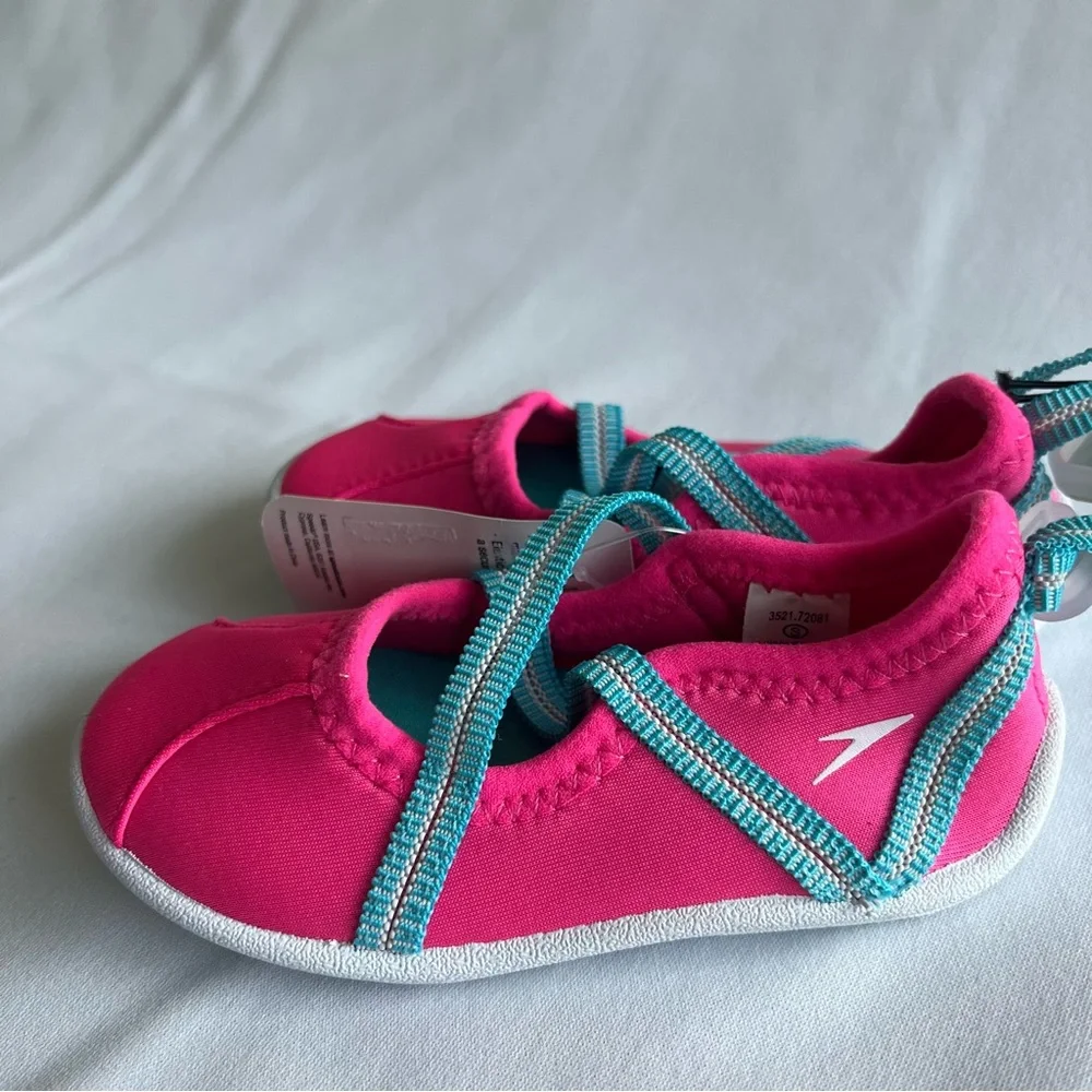 NWT Speedo Toddler‎ Girls' Water Shoes - Pink Taffy  Size  S 5/6